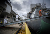 Maritime - Employees working on Dauntless